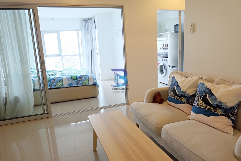 Condominium for Rent at Aspire Rama 9